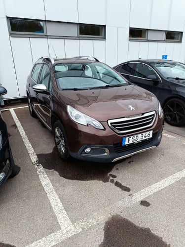 Peugeot 2008 1.2 e-THP Manuell, 110hk