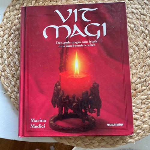 Vit Magi av Marina Medici