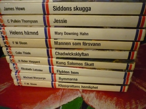 BOK, 9 STYCKEN DISNEY´S BOKKLUBB BÖCKER, KLIPPGROTTANS HEMLIGHET, RYMMARNA, FLYK