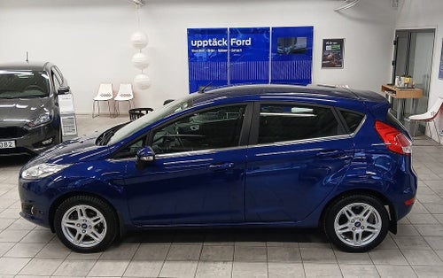 Ford Fiesta Titanium 1.0 80hk Kamremsbytt Låg skatt S&V-hjul