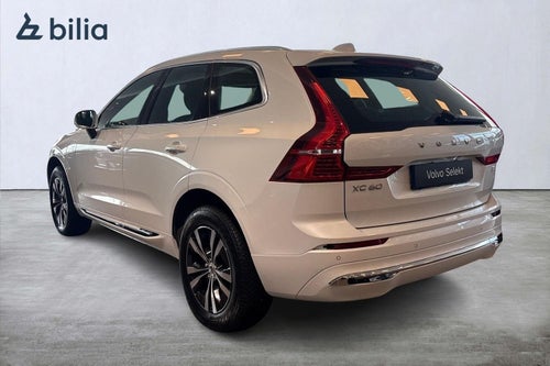 Volvo XC60 Recharge T6 Core Edition, Panorama, Backkamera, On Call