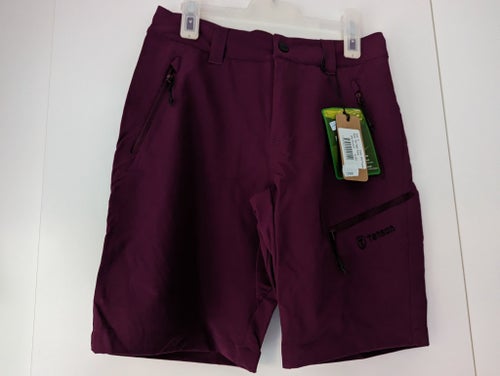 Nya Tenson shorts i färgen lila och i storlek S