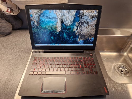 Lenovo Legion Y520-15IKBN Gaming Laptop