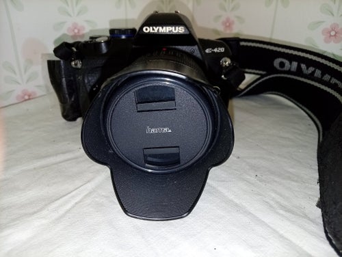 Olympus E-420 systemkamera med objektiv