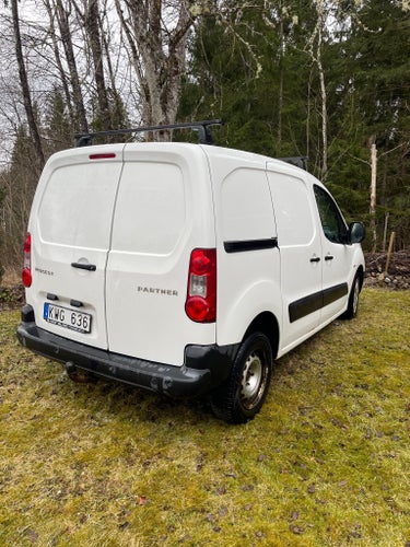 Bilen ska bort - skåpbil - Campervan - Minivan - Peugeot Partner