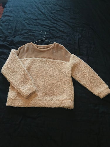 Beige tjock tröja strl