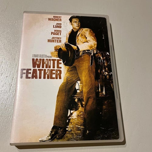 DVD-film: White Feather (Robert Wagner, John Lund, Debra Paget)