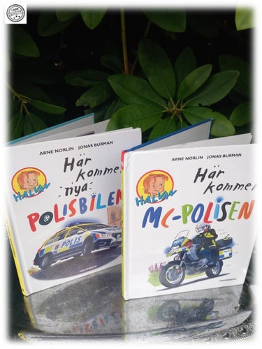 Här kommer nya polisbilen/ mc-polisen Arne Norlin Jonas Burman Klumpe Dumpe böc