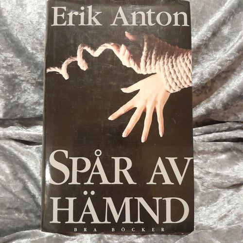 Spår av Hämnd av Erik Anton