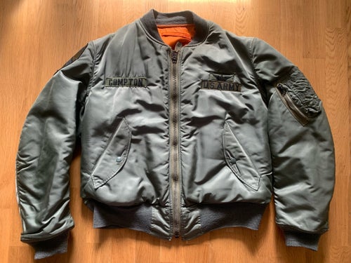 Vintage US Army Alpha Industries Vietnam era issued bomberjacka bomber MA-1 Medi