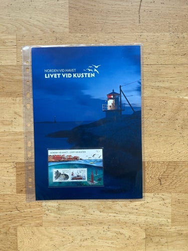 Postens motivblad. NORDEN VID HAVET. LIVET VID KUSTEN