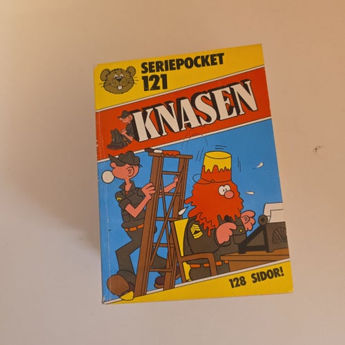 9 st. Seriepocket böcker