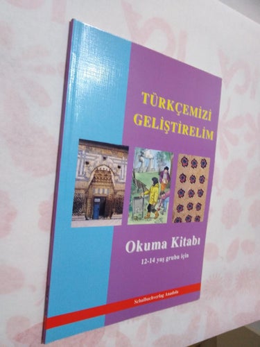 Turkcemizi gelistirelim Okuma kitabi 12-14 yas, på turkiska. Very f+