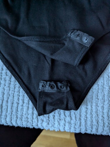 Ny Sweet SKTBS body i färgen svart och i storlek S