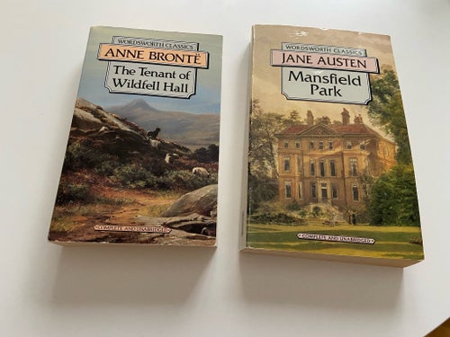 Två engelska böcker av Jane Austen och Anne Bronte´