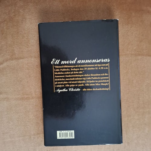 Ett mord annonseras av Agatha Christie