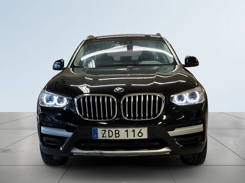 BMW X3 xDrive20d X3 Dragkrok Rattvärme Navigation S&V-däck