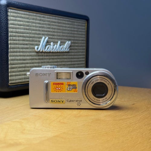 Sony DSC-P9 – snabb frakt