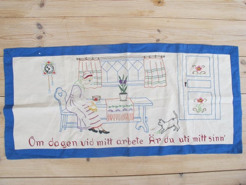 Bonad Väggbonad Broderad väggbonad Text 98 x 46 cm 40-tal