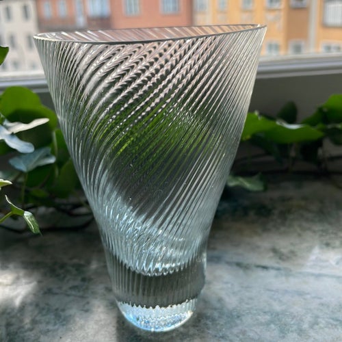 Otroligt vågat och modernt formspråk trots ca 70 år på nacken!