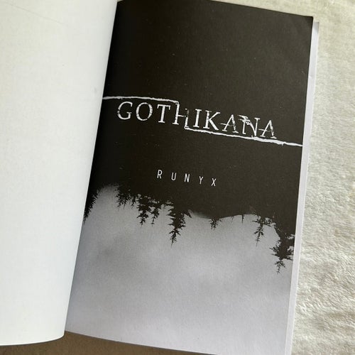 Out of Print Gothikana av Runyx