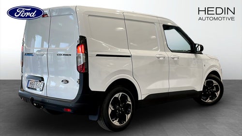 Ford E-Transit Courier E-COURIER Limited Skåp 136 HK | Dragkrok | Backkamera |