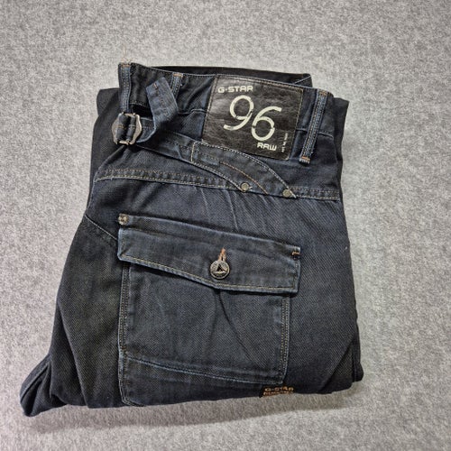 G-Star jeans med knappgylf Storlek W 36 L 28 upplagda + ljus rand ben