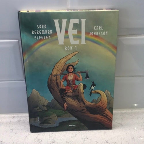 Vei Bok 1 av Sara Bergmark Elfgren & Karl Johnsson, 2017