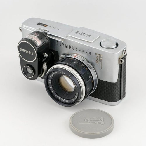 Olympus Pen F halvformatkamera med F. Zuiko Auto-S 1:1.8 f=38mm objektiv