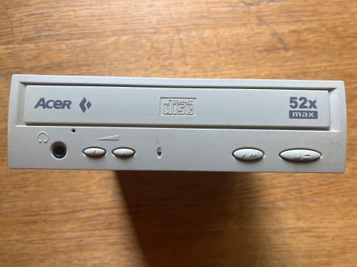 CD-ROM-läsare från Acer. Ej testad