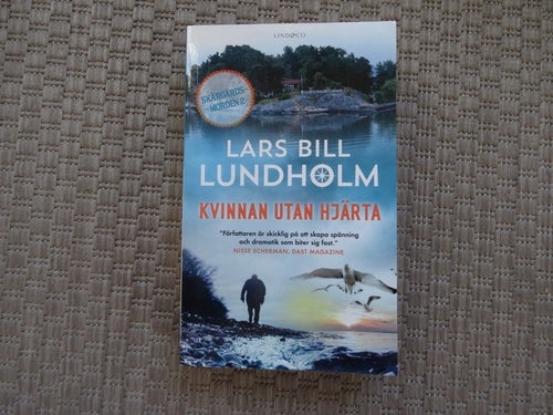 Kvinnan utan hjärta av Lars Bill Lundholm, pocket