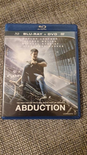 Abduction (Blu-ray + DVD) svensk utgåva