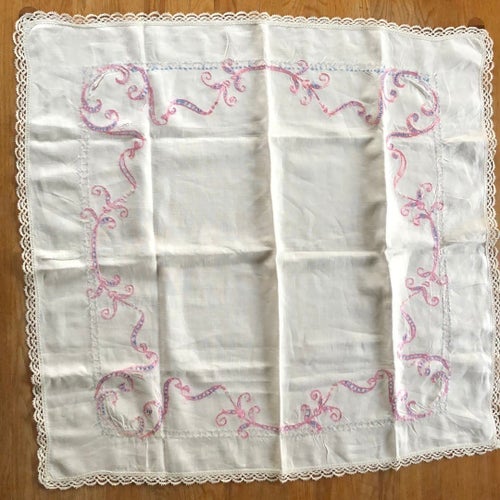 Vintage broderad duk, 90x85