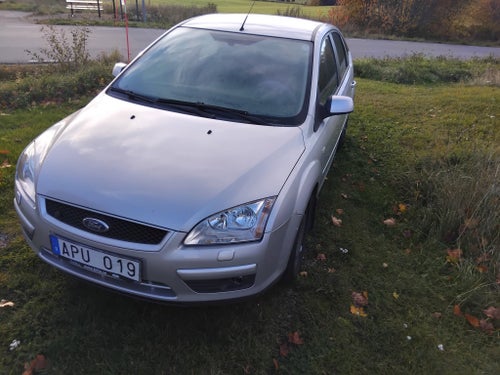 Ford Focus 5-dörrars Halvkombi
