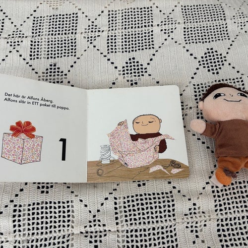 Alfons mjukisfigur och boken siffror av Gunilla Bergström, 2019