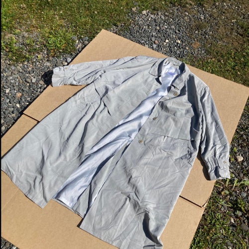 Vintage ljusgrå trenchcoat/kappa från Wien