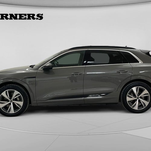 Audi Q8 55 e-tron quattro / 1 Ägare / Bang / Panorama /