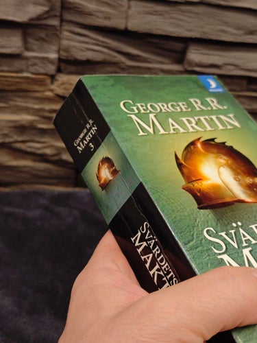 Svärdets makt (George R.R. Martin) 2000