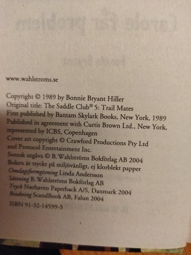 Carole får problem av Bonnie Bryant. bok. Very Fine plus