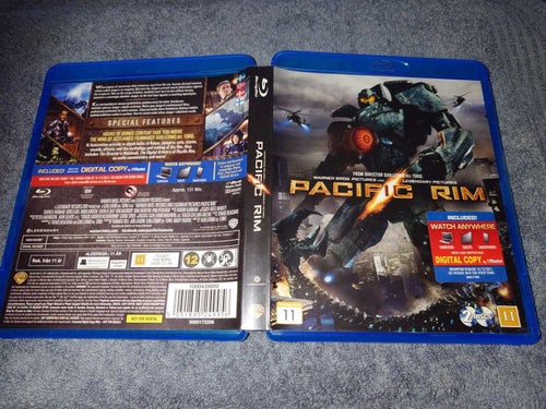 Pacific Rim (2-disc, Blu-ray), av Guillermo del Toro med Charlie Hunnam