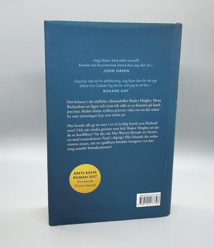 Små eldar överallt av Celeste Ng (inbunden)