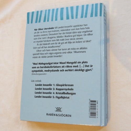 Mahognyögat av Maud Mangold, 1997