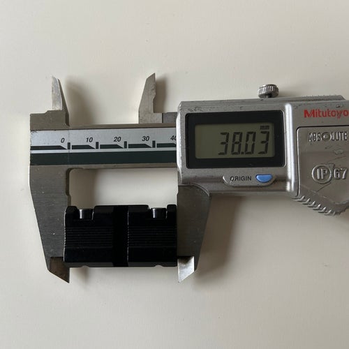 Adapter till Kikarsikte. 2st. Picatinny W 3/8 "11mm till 7/8" 20mm Weaver,
