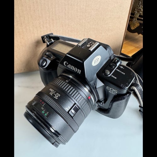 Canon EOS 650 analog två objektiv och blixt