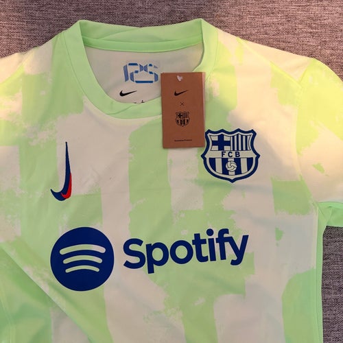Nike ljusgrön fotbollströja