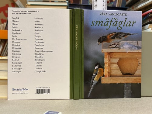 Våra vanligaste småfåglar av Ulla Hemberg. bok, Very fine plus