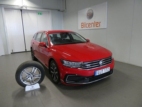 Volkswagen Passat Sportscombi GTE 1.4 TSI Drag-Värmare-Navi-Kamera-Nyservad SoV