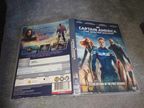 Captain America - The Winter Soldier (Chris Evans, Scarlett Johansson)