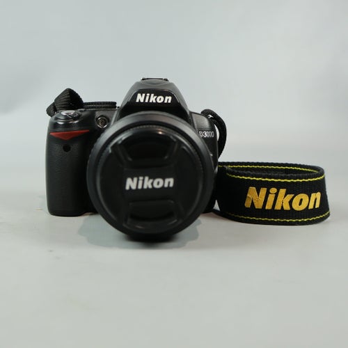 Nikon D3000 systemkamera