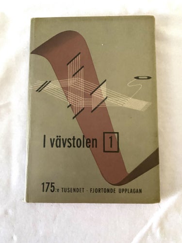 I vävstolen del 1 Inbunden bok. Gott skick. LT. 14 uppl. 1954. 165 s. Inbunden.